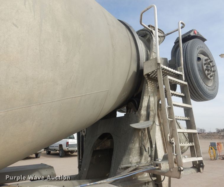 image for item DJ1272 1997 Mack RD690S  ready mix truck