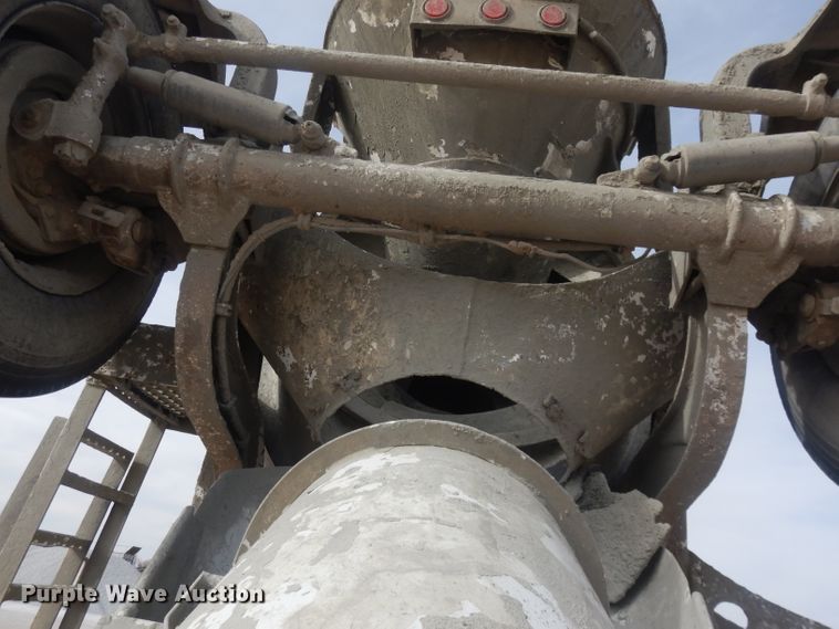 image for item DJ1272 1997 Mack RD690S  ready mix truck