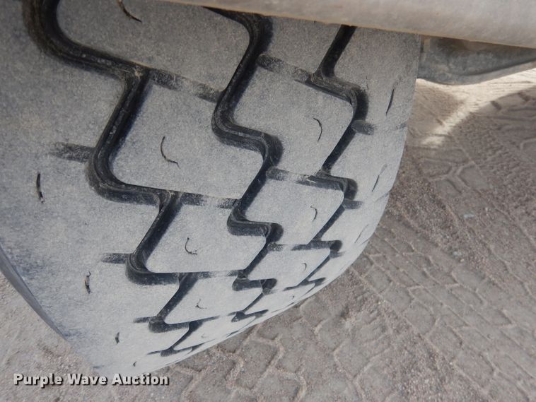 image for item DJ1272 1997 Mack RD690S  ready mix truck