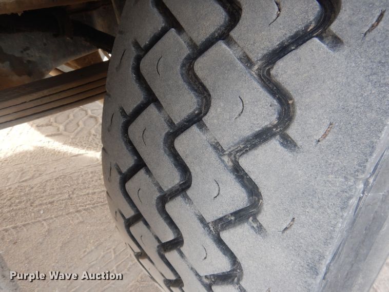 image for item DJ1272 1997 Mack RD690S  ready mix truck