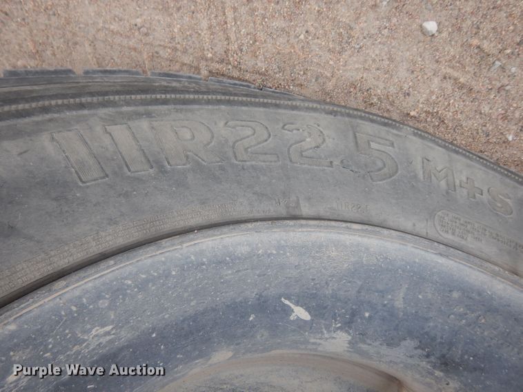 image for item DJ1272 1997 Mack RD690S  ready mix truck