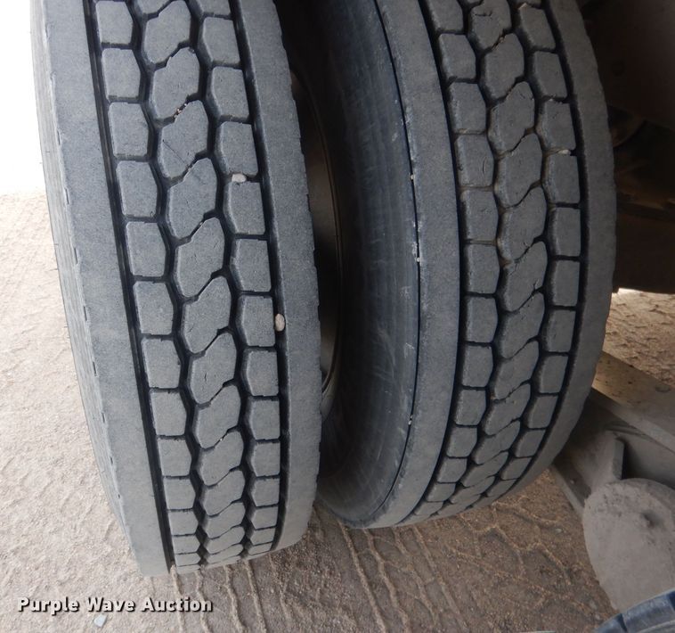 image for item DJ1272 1997 Mack RD690S  ready mix truck