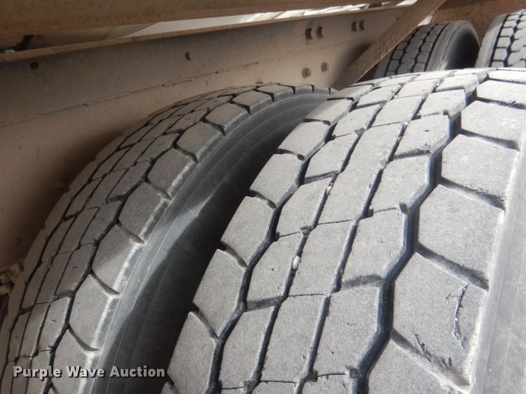 image for item DJ1272 1997 Mack RD690S  ready mix truck