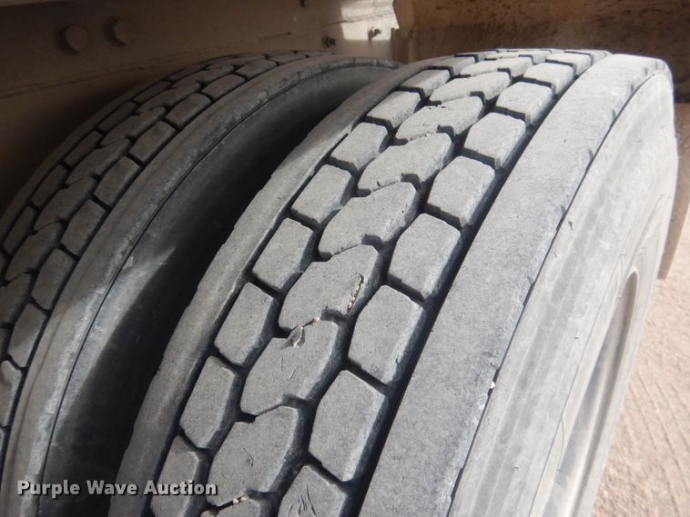 image for item DJ1272 1997 Mack RD690S  ready mix truck