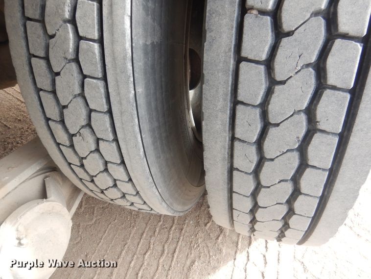 image for item DJ1272 1997 Mack RD690S  ready mix truck