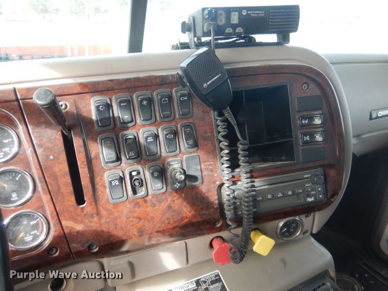 image for item DJ1273 2007 Mack CHN613  dump truck