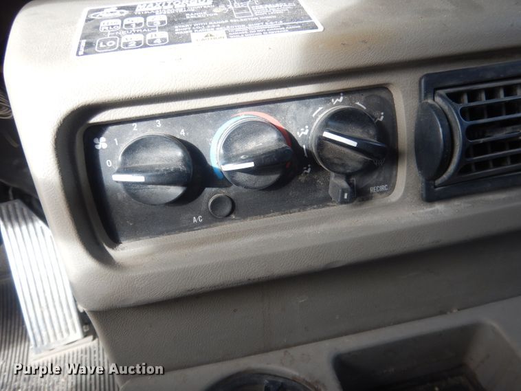 image for item DJ1273 2007 Mack CHN613  dump truck