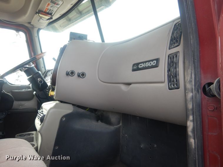 image for item DJ1273 2007 Mack CHN613  dump truck