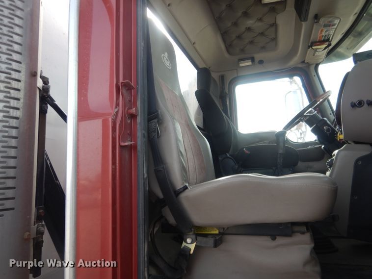 image for item DJ1273 2007 Mack CHN613  dump truck