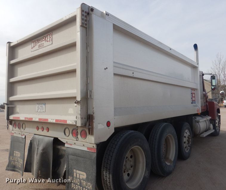 image for item DJ1273 2007 Mack CHN613  dump truck