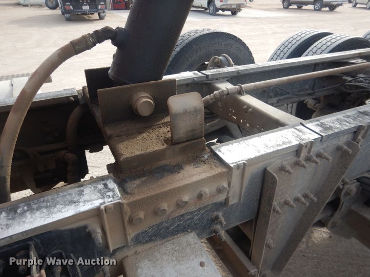 image for item DJ1273 2007 Mack CHN613  dump truck