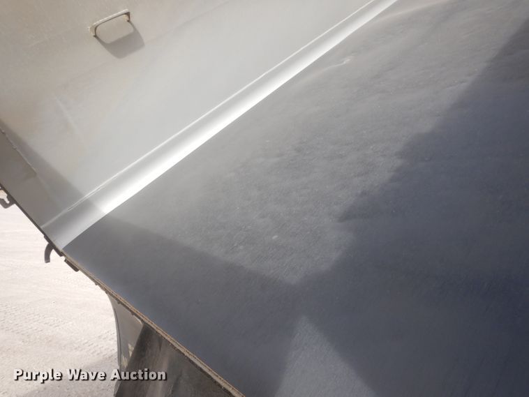 image for item DJ1273 2007 Mack CHN613  dump truck