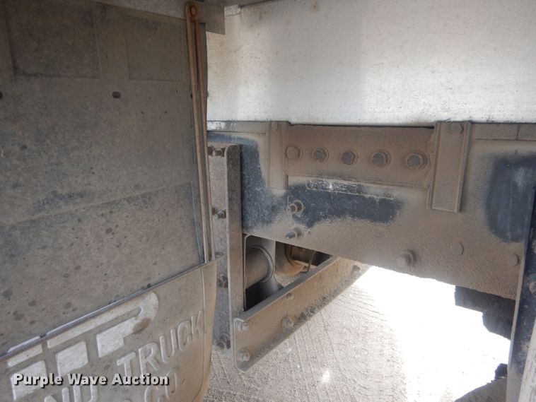 image for item DJ1273 2007 Mack CHN613  dump truck