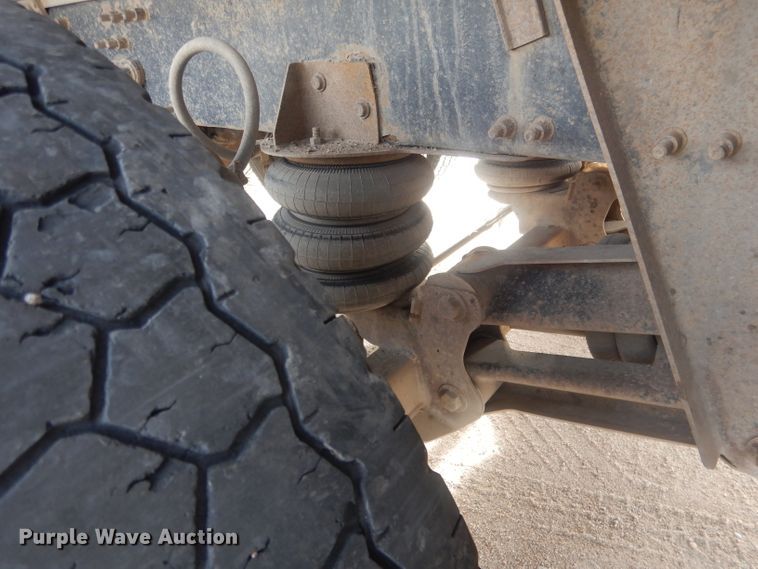 image for item DJ1273 2007 Mack CHN613  dump truck