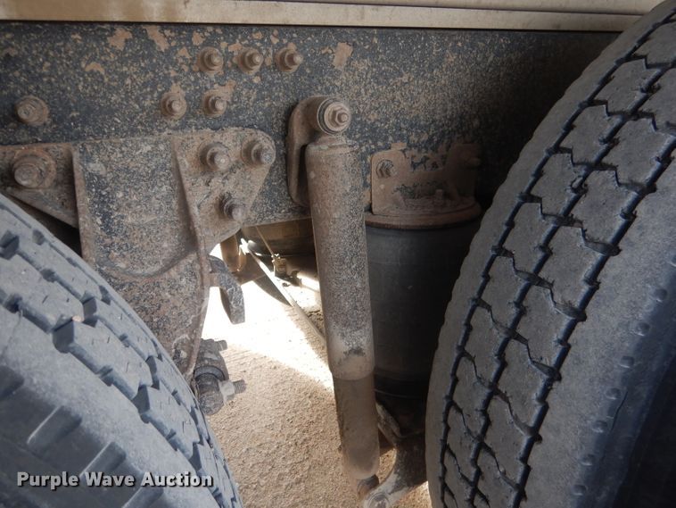 image for item DJ1273 2007 Mack CHN613  dump truck