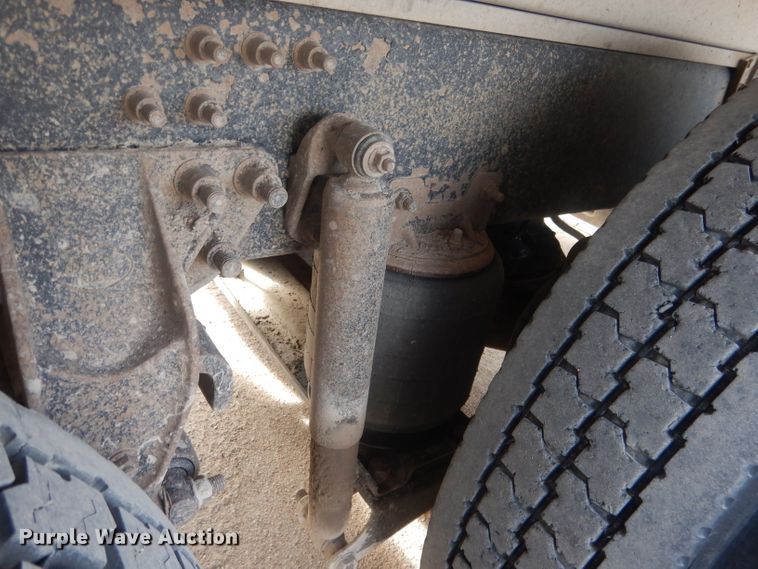 image for item DJ1273 2007 Mack CHN613  dump truck