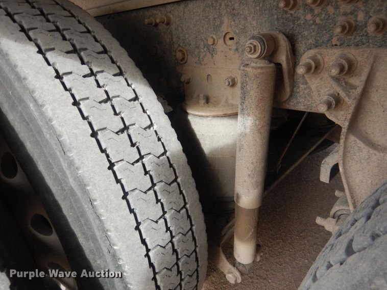 image for item DJ1273 2007 Mack CHN613  dump truck