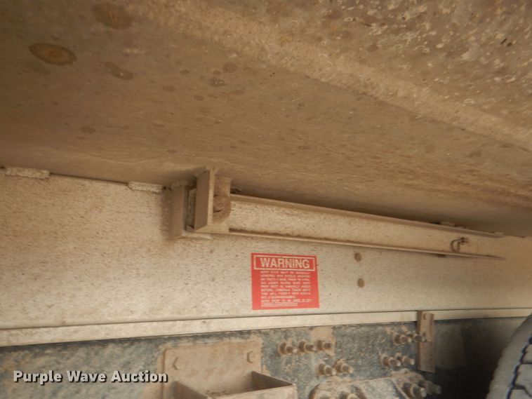 image for item DJ1273 2007 Mack CHN613  dump truck