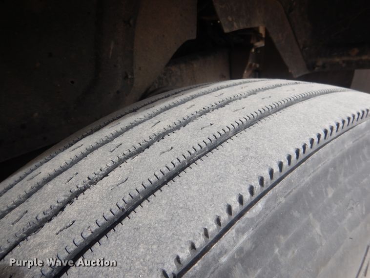 image for item DJ1273 2007 Mack CHN613  dump truck