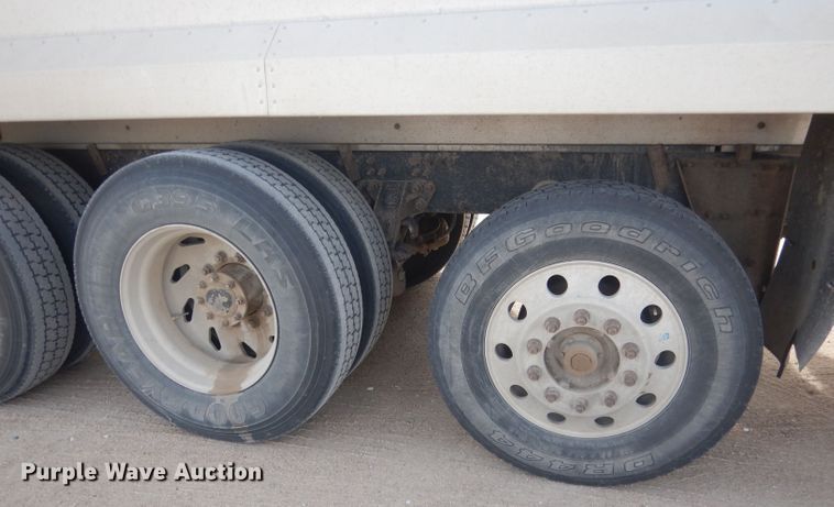 image for item DJ1273 2007 Mack CHN613  dump truck