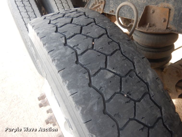 image for item DJ1273 2007 Mack CHN613  dump truck