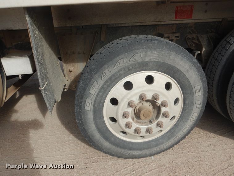 image for item DJ1273 2007 Mack CHN613  dump truck