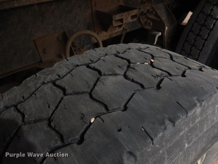 image for item DJ1273 2007 Mack CHN613  dump truck