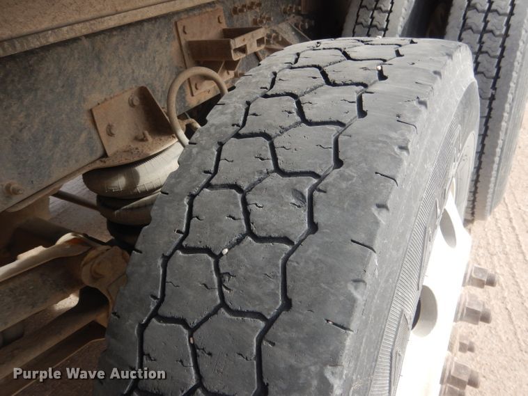 image for item DJ1273 2007 Mack CHN613  dump truck