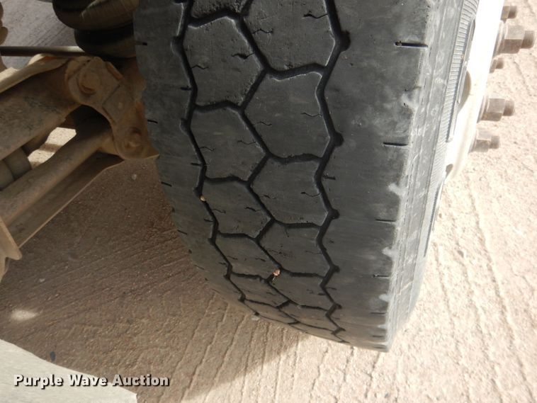 image for item DJ1273 2007 Mack CHN613  dump truck