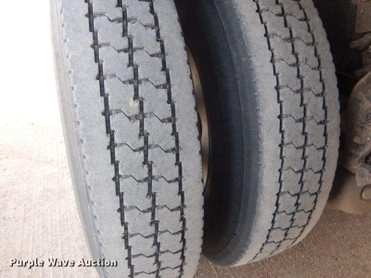 image for item DJ1273 2007 Mack CHN613  dump truck