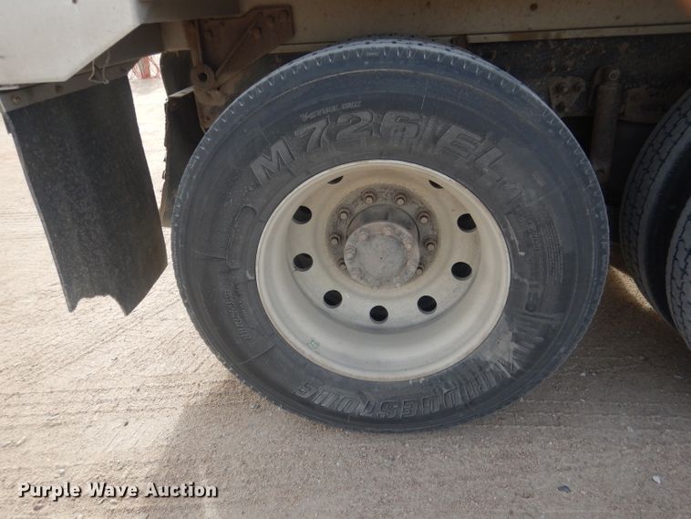 image for item DJ1273 2007 Mack CHN613  dump truck