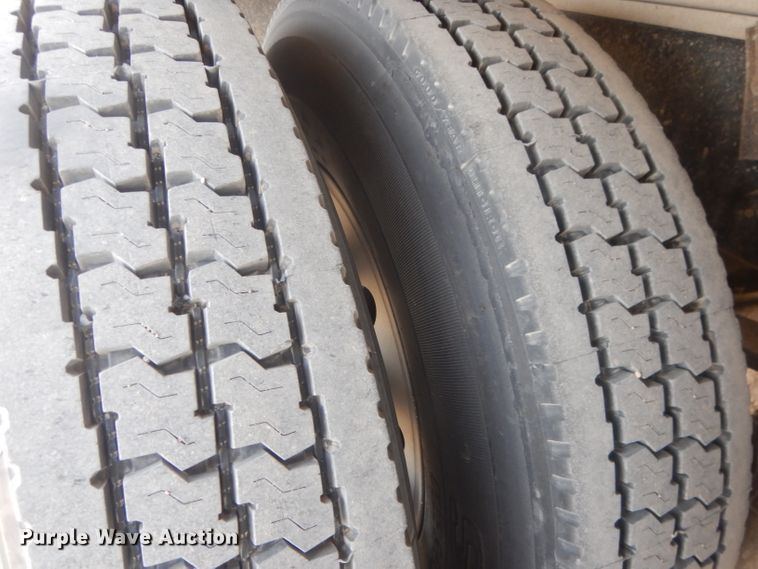 image for item DJ1273 2007 Mack CHN613  dump truck