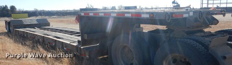 image for item DJ1275 1990 Talbert TDW305RGT1  lowboy equipment trailer