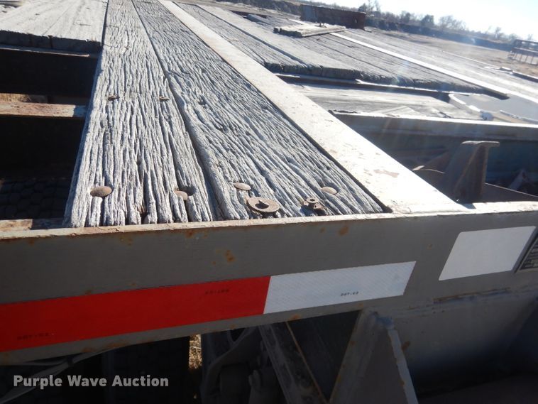 image for item DJ1275 1990 Talbert TDW305RGT1  lowboy equipment trailer