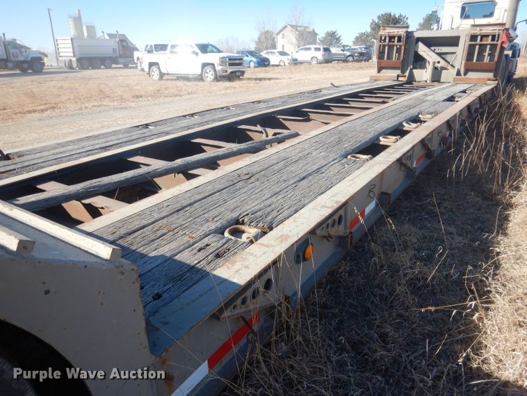 image for item DJ1275 1990 Talbert TDW305RGT1  lowboy equipment trailer