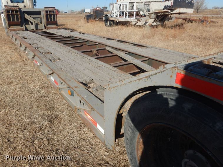 image for item DJ1275 1990 Talbert TDW305RGT1  lowboy equipment trailer