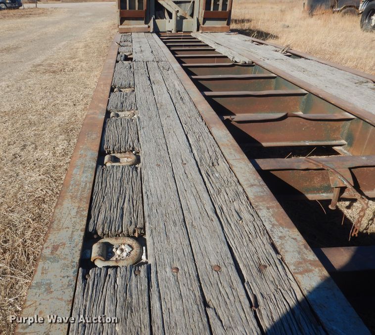 image for item DJ1275 1990 Talbert TDW305RGT1  lowboy equipment trailer