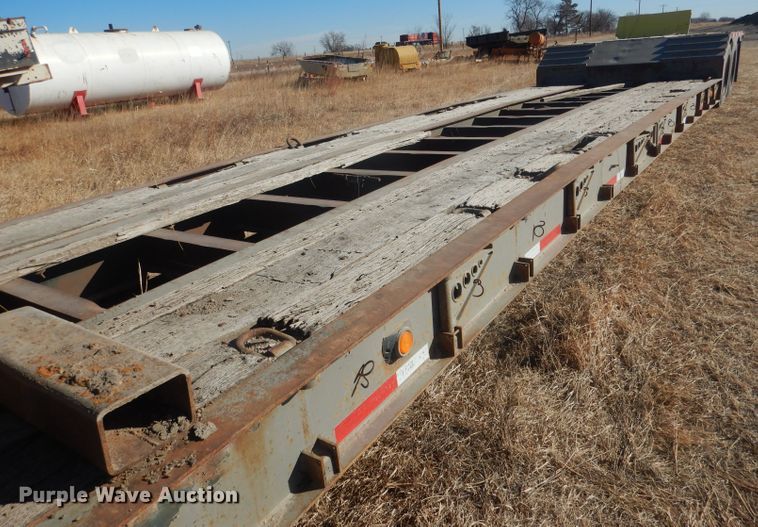 image for item DJ1275 1990 Talbert TDW305RGT1  lowboy equipment trailer