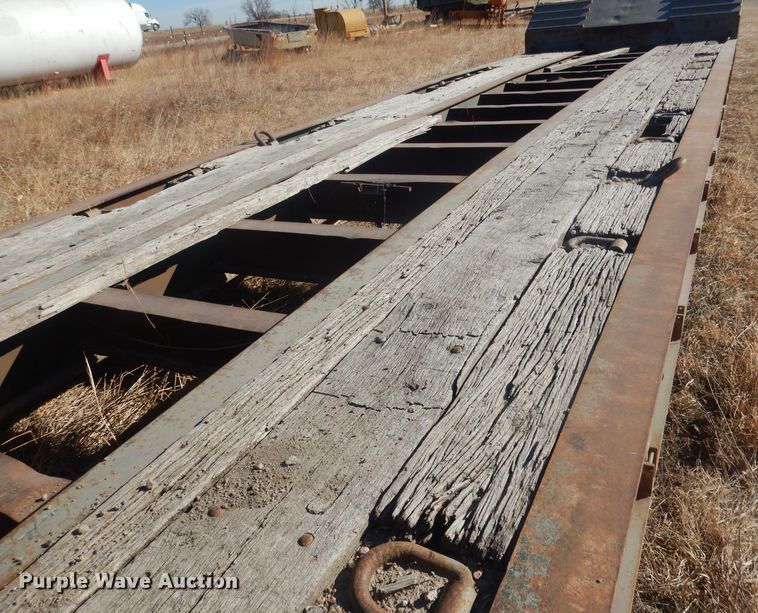 image for item DJ1275 1990 Talbert TDW305RGT1  lowboy equipment trailer