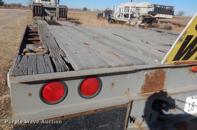 image for item DJ1275 1990 Talbert TDW305RGT1  lowboy equipment trailer