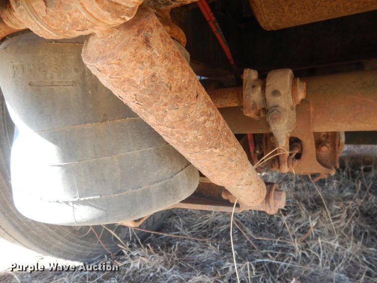 image for item DJ1275 1990 Talbert TDW305RGT1  lowboy equipment trailer