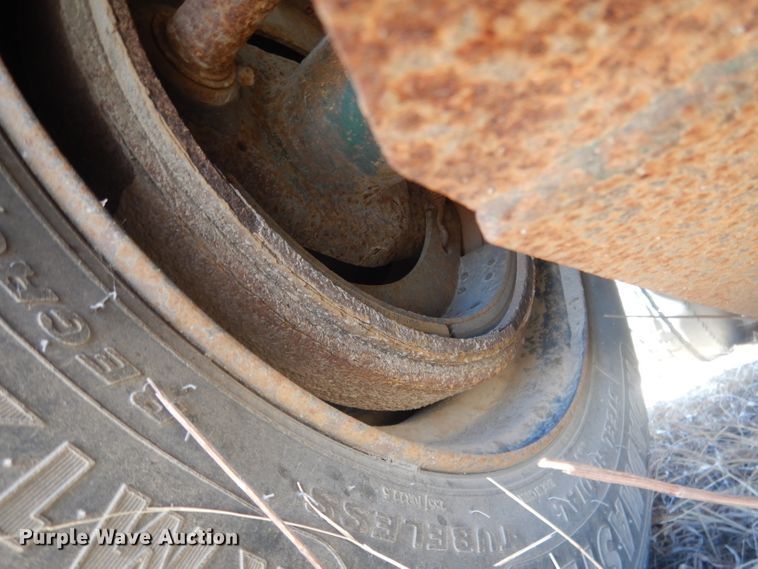 image for item DJ1275 1990 Talbert TDW305RGT1  lowboy equipment trailer