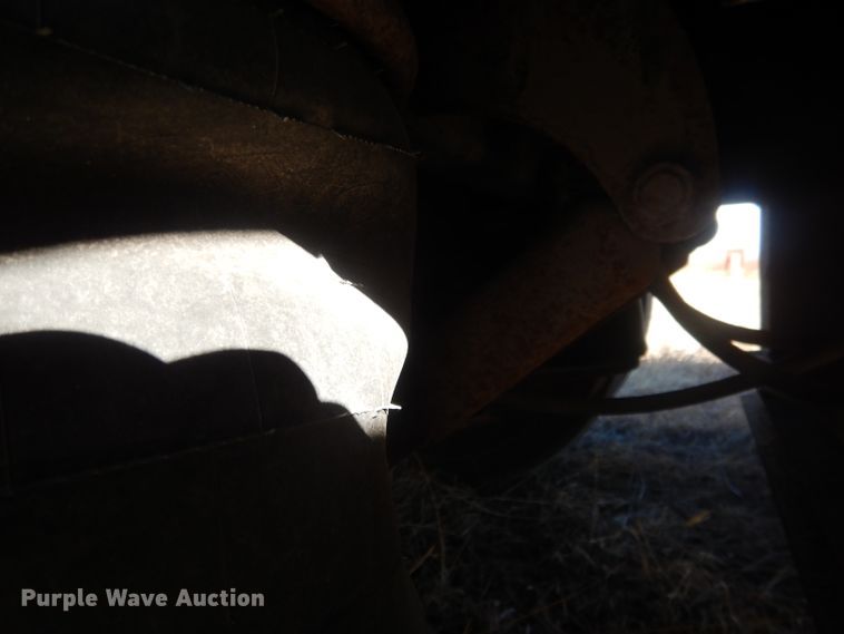 image for item DJ1275 1990 Talbert TDW305RGT1  lowboy equipment trailer