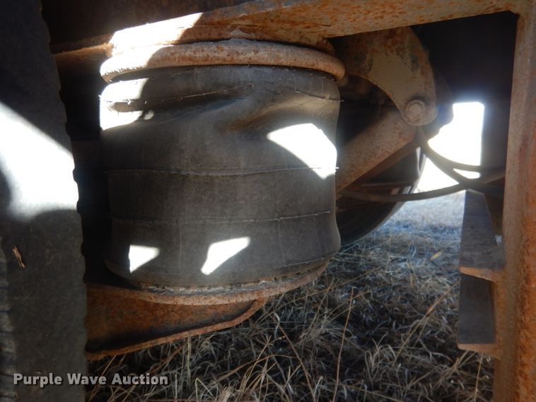 image for item DJ1275 1990 Talbert TDW305RGT1  lowboy equipment trailer