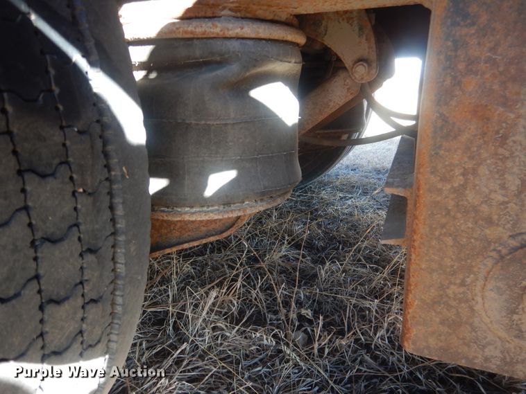 image for item DJ1275 1990 Talbert TDW305RGT1  lowboy equipment trailer