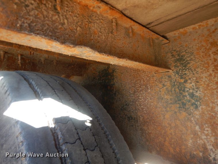 image for item DJ1275 1990 Talbert TDW305RGT1  lowboy equipment trailer