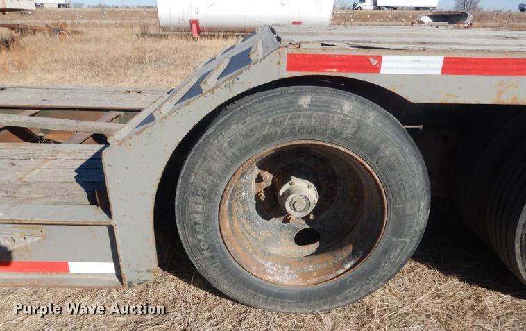 image for item DJ1275 1990 Talbert TDW305RGT1  lowboy equipment trailer