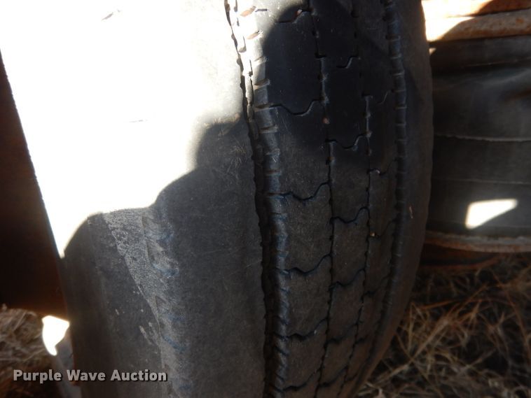 image for item DJ1275 1990 Talbert TDW305RGT1  lowboy equipment trailer