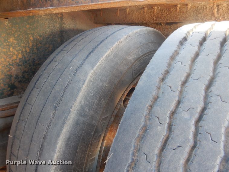 image for item DJ1275 1990 Talbert TDW305RGT1  lowboy equipment trailer