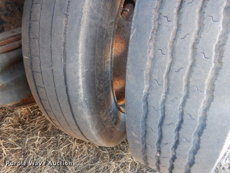 image for item DJ1275 1990 Talbert TDW305RGT1  lowboy equipment trailer